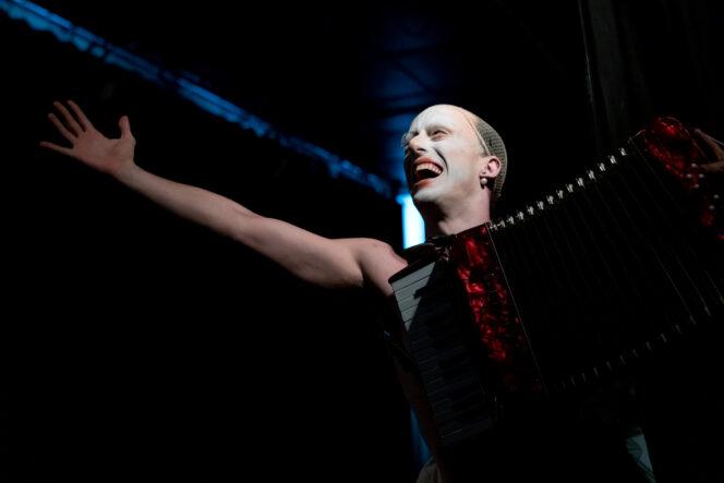 Ted-Littlemore-Solo-for-Orpheus-photo-Andi-McLeish-16-664x443.jpg