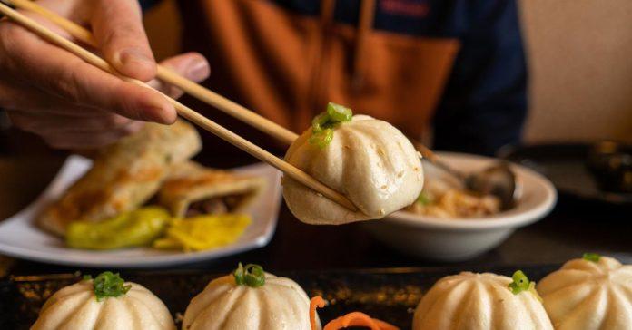 Pratt_Dough_Zone_Crossroads_004_gooddumpling.jpg