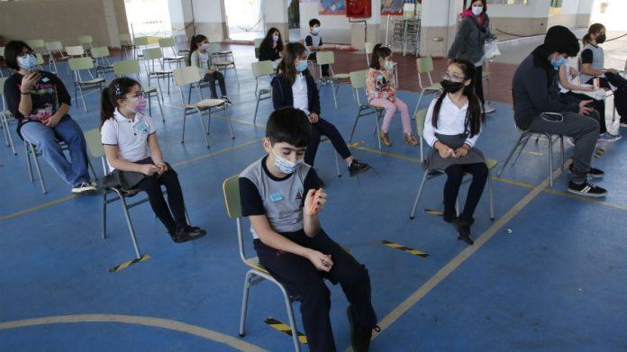 student_vaccine_900.jpg