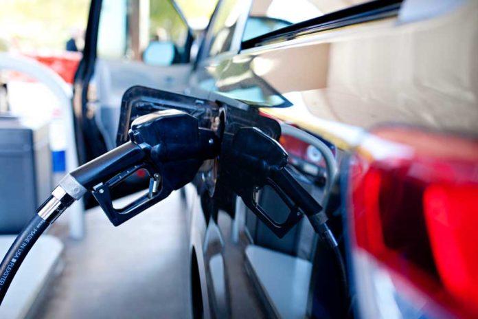 pumping-gas-696x464.jpg