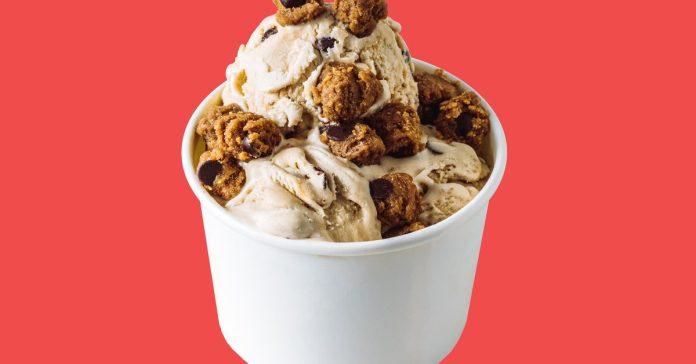 Cup_3_Cookie_Dough_Pieces.jpg