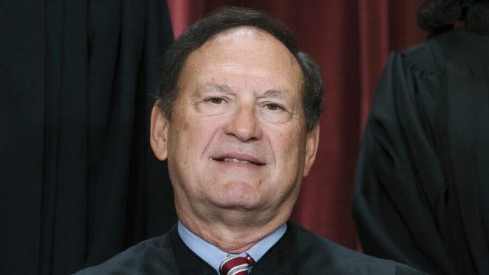 Supreme_Court_Alito_96995-scaled-e1694193740671.jpg