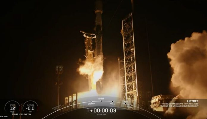 Falcon-9-lifftoff-800x461.jpg