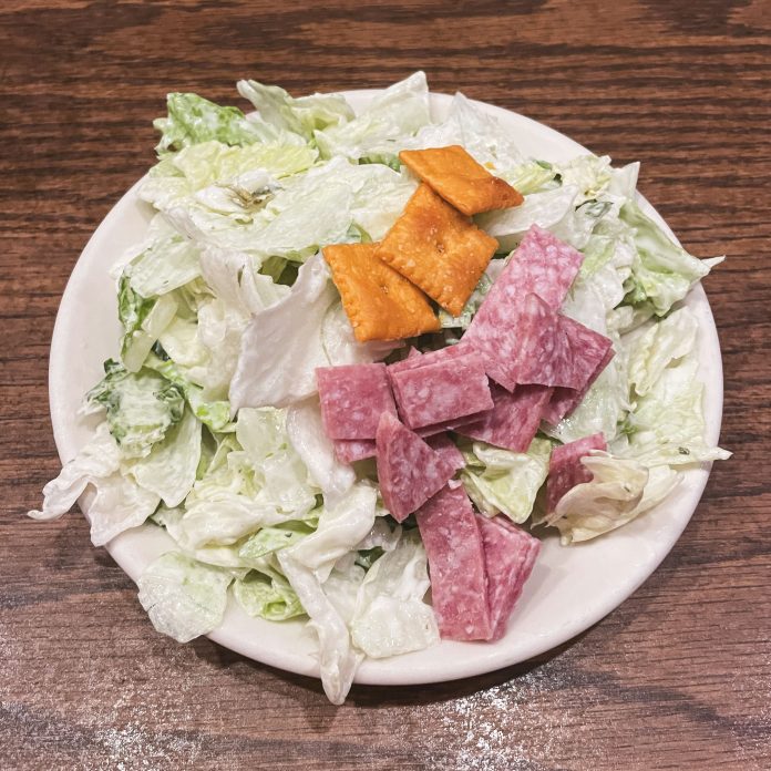 wedgewood-broiler-side-salad_nrmzkg.jpg