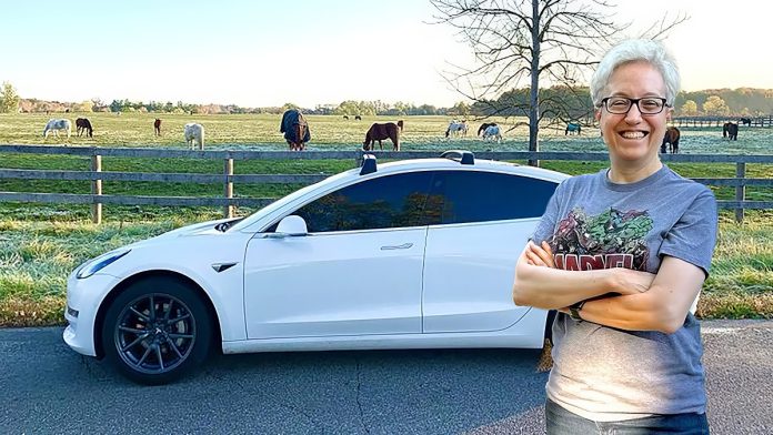 tina-tesla-3.jpg