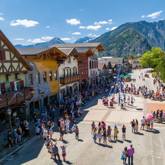leavenworth-maifest-may_day_copy_es7orf.jpg
