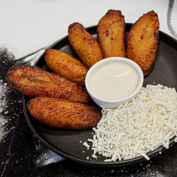plantains-Waca-Maya_tnu3lp.jpg